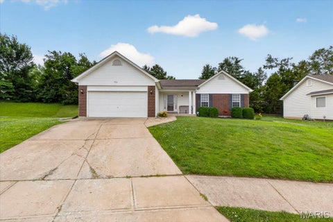 Photo of 1910 Bonnie Brook Lane, Wentzville, MO 63385 (MLS # 26035042)