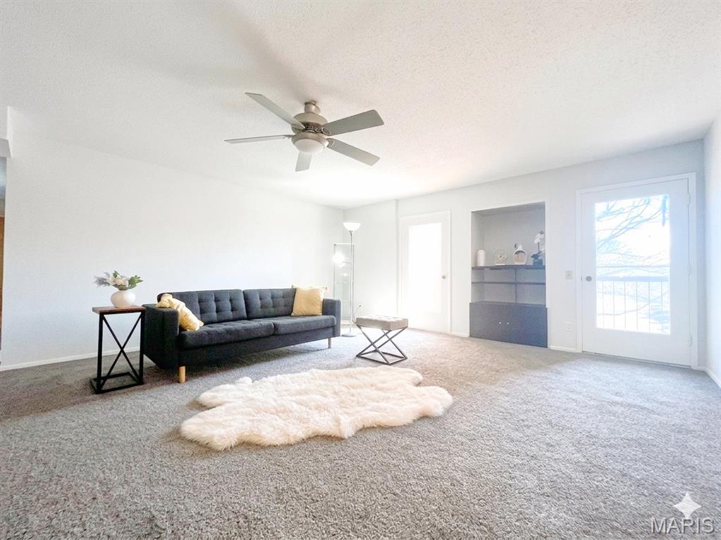 Coeur De Royale Condo - Residential