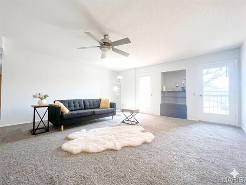 Tiny photo for 514 Coeur De Royale Drive #404, Creve Coeur, MO 63141 (MLS # 26019156)