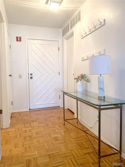 Tiny photo for 514 Coeur De Royale Drive #404, Creve Coeur, MO 63141 (MLS # 26019156)