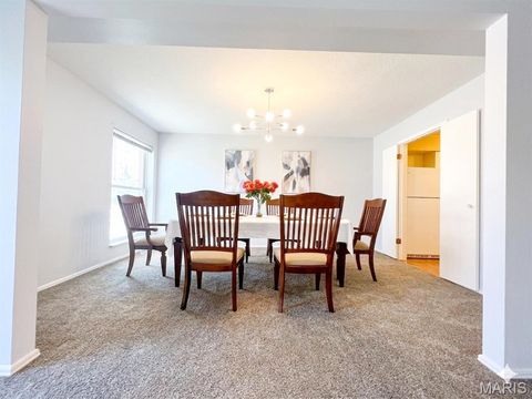 Tiny photo for 514 Coeur De Royale Drive #404, Creve Coeur, MO 63141 (MLS # 26019156)