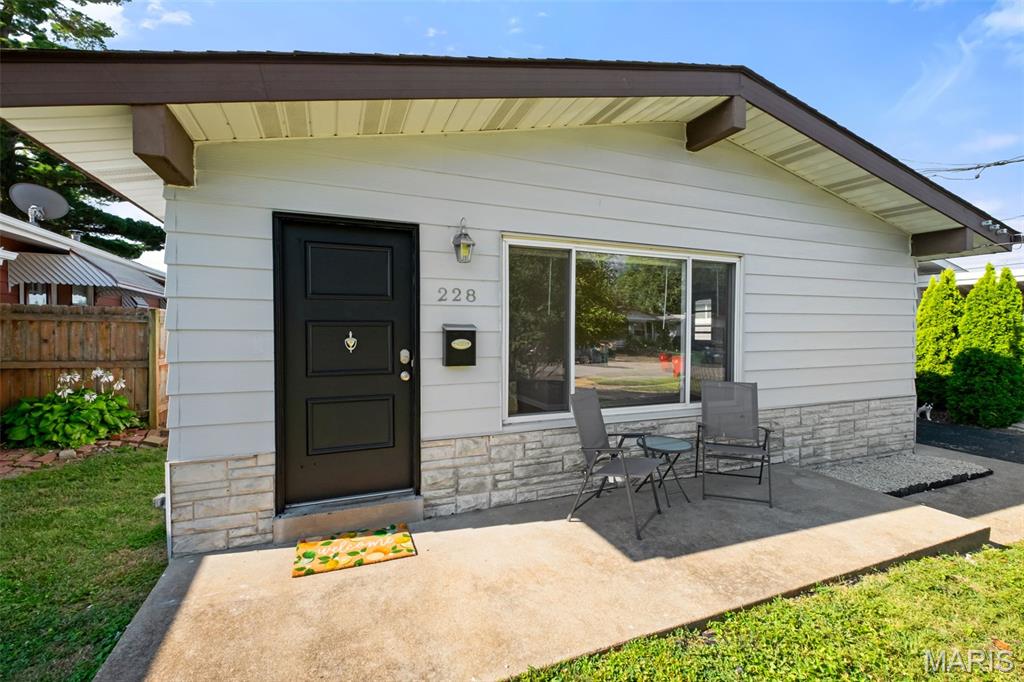 228 Deane Court
