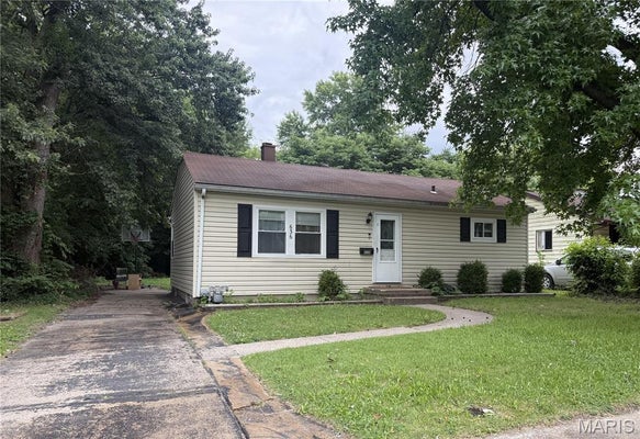 636 ROYAL HEIGHTS RD, BELLEVILLE, IL 62226 - Image 2c2fd8643457550a2d8f79b8d7a25607/2408093801