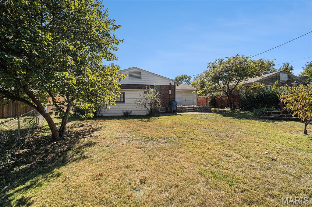 St Louis, Missouri 63125, United States, 3 Bedrooms Bedrooms, ,2 BathroomsBathrooms,Residential,Coming Soon,221829