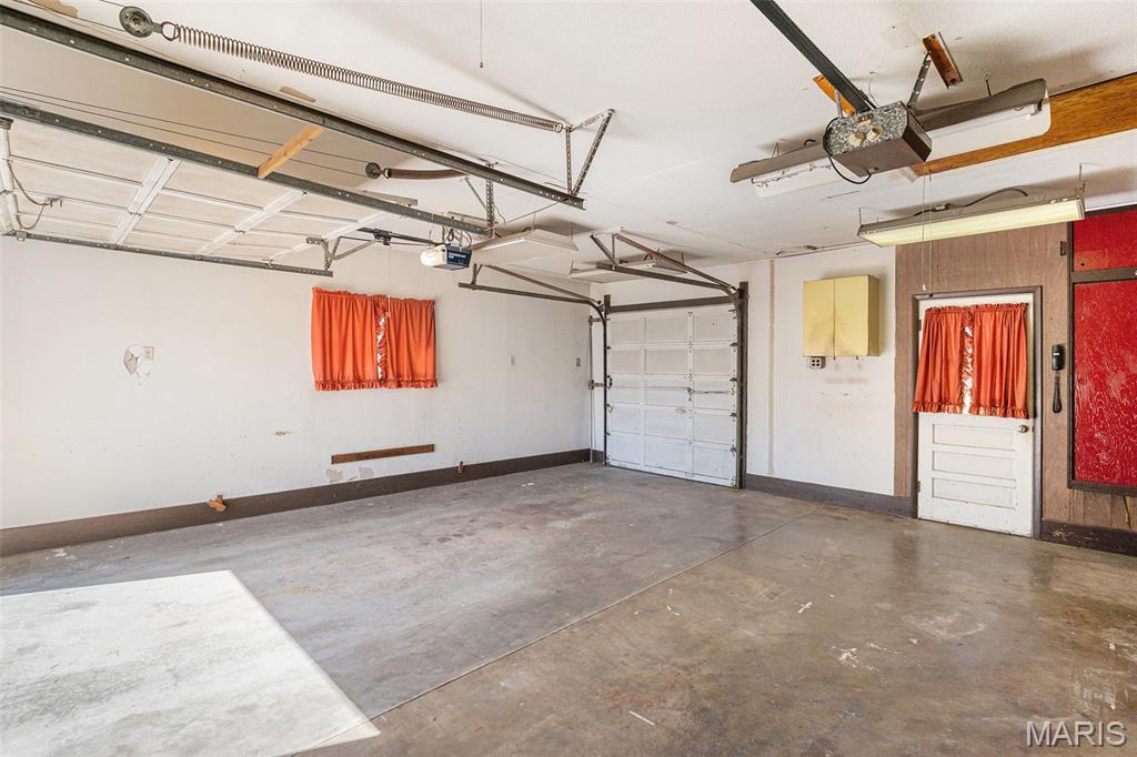 St Louis, Missouri 63125, United States, 3 Bedrooms Bedrooms, ,2 BathroomsBathrooms,Residential,Coming Soon,221829