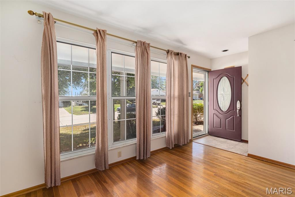 St Louis, Missouri 63125, United States, 3 Bedrooms Bedrooms, ,2 BathroomsBathrooms,Residential,Coming Soon,221829