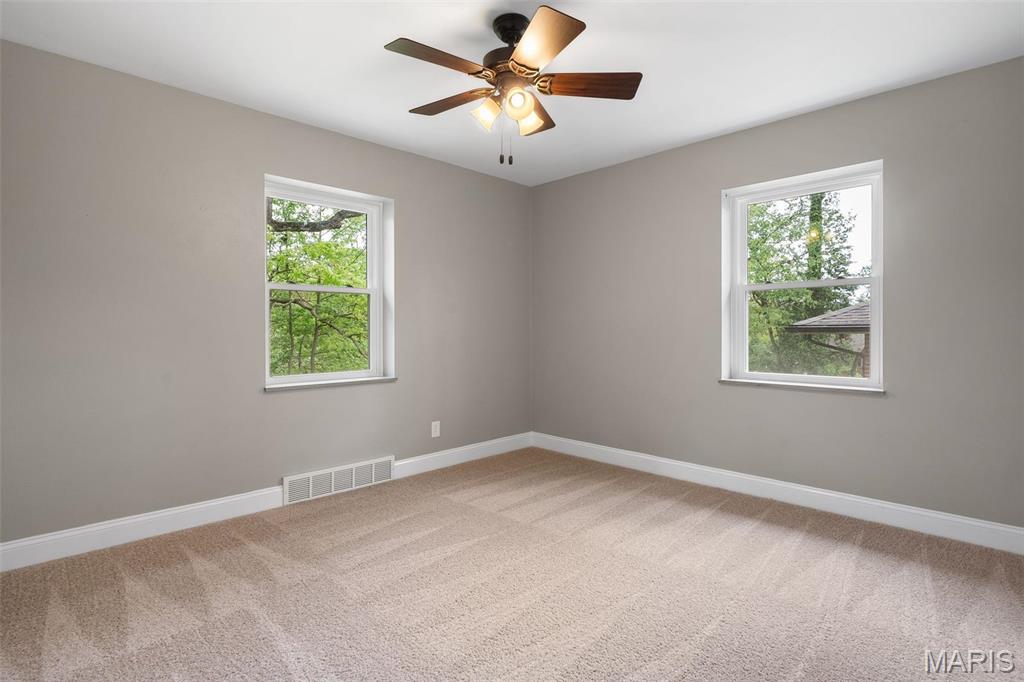 St Louis, Missouri 63123, United States, 2 Bedrooms Bedrooms, ,1 BathroomBathrooms,Residential,Pending,124635