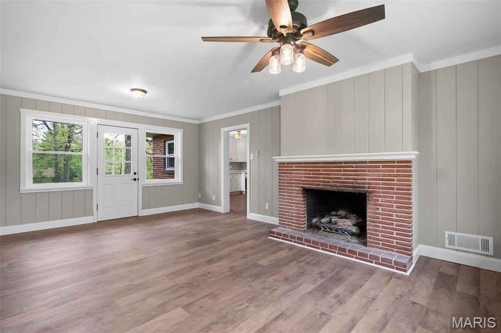 St Louis, Missouri 63123, United States, 2 Bedrooms Bedrooms, ,1 BathroomBathrooms,Residential,Pending,124635