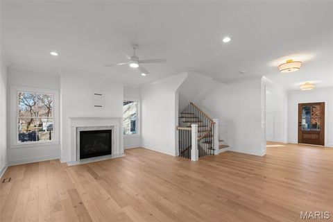 Tiny photo for 112 Oakwood Avenue, Webster Groves, MO 63119 (MLS # 26012716)