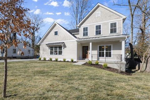 Tiny photo for 112 Oakwood Avenue, Webster Groves, MO 63119 (MLS # 26012716)