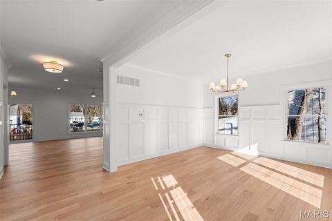 Tiny photo for 112 Oakwood Avenue, Webster Groves, MO 63119 (MLS # 26012716)