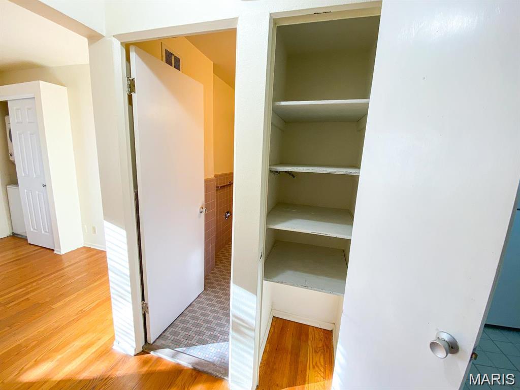 St Louis, Missouri 63122, United States, 1 Bedroom Bedrooms, ,1 BathroomBathrooms,Residential,Active,192140