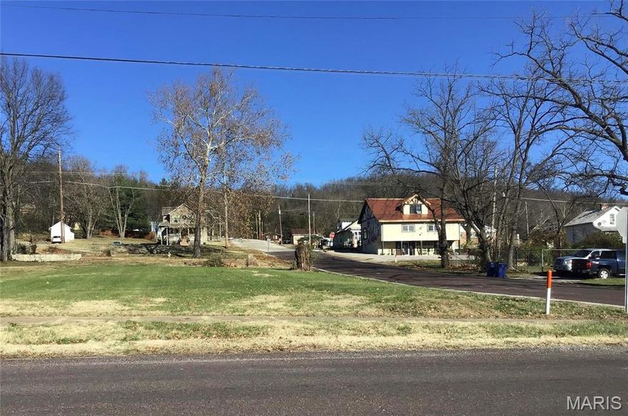 Where can you find a Lot in the City of Pacific with water & sewer for this Price? cleared corner lot