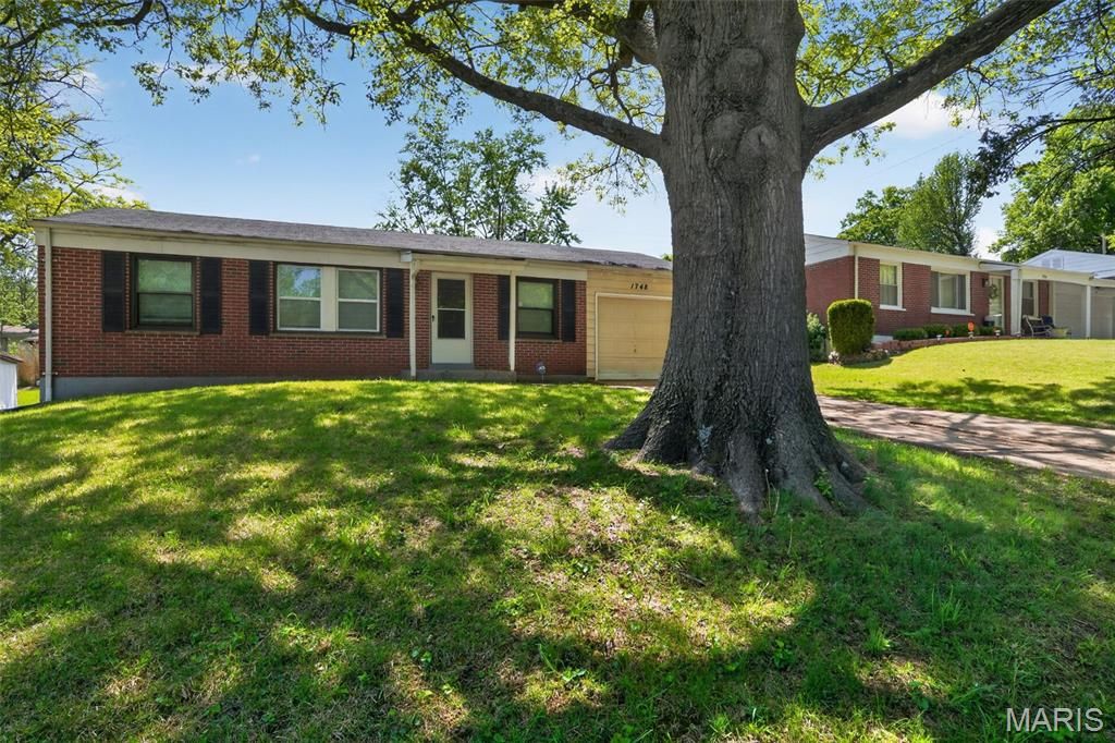 Photo of 1748 Atmore Drive, St Louis, MO 63136 (MLS # 26023040)