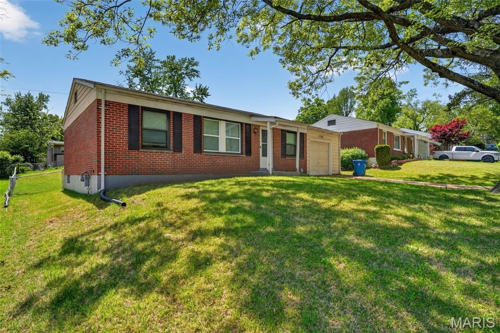 Photo of 1748 Atmore Drive, St Louis, MO 63136 (MLS # 26023040)