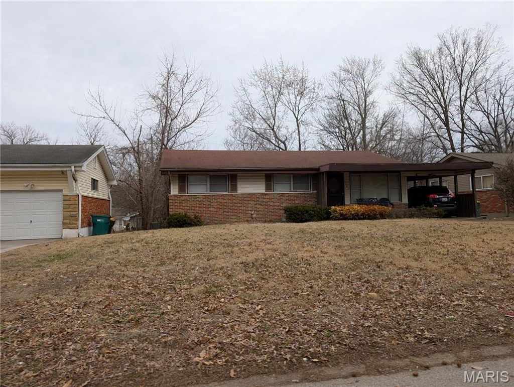 Photo of 9742 Wendell Drive, St Louis, MO 63136 (MLS # 26013294)
