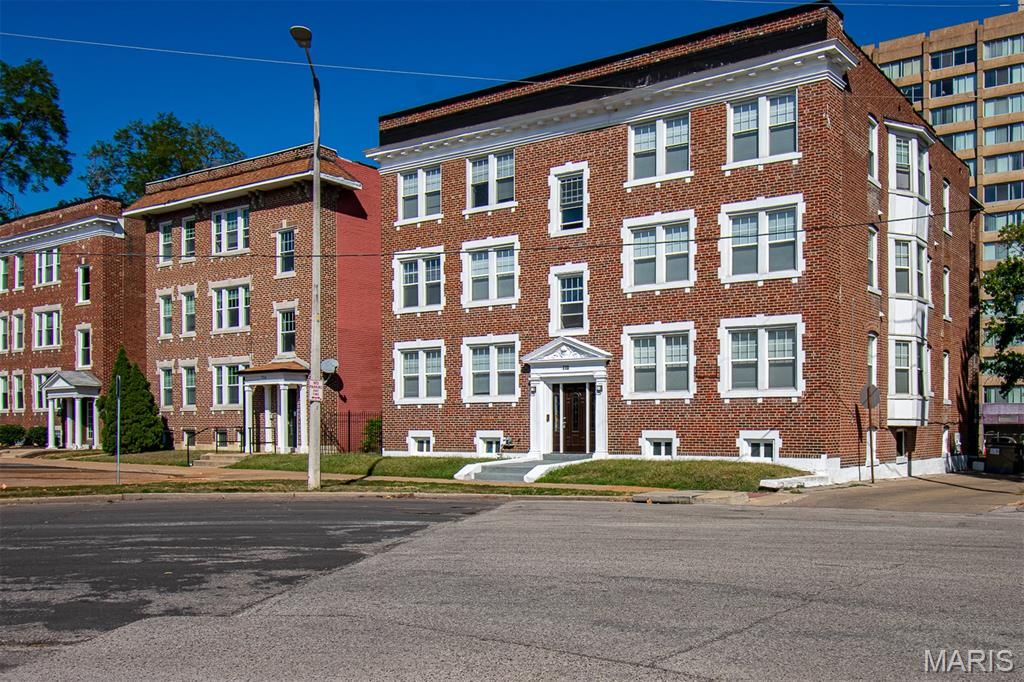 Photo of 710 LELAND Avenue #3S, University City, MO 63130 (MLS # 26027561)