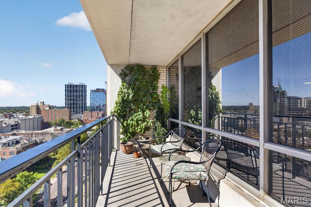 4501 Lindell Boulevard 14G