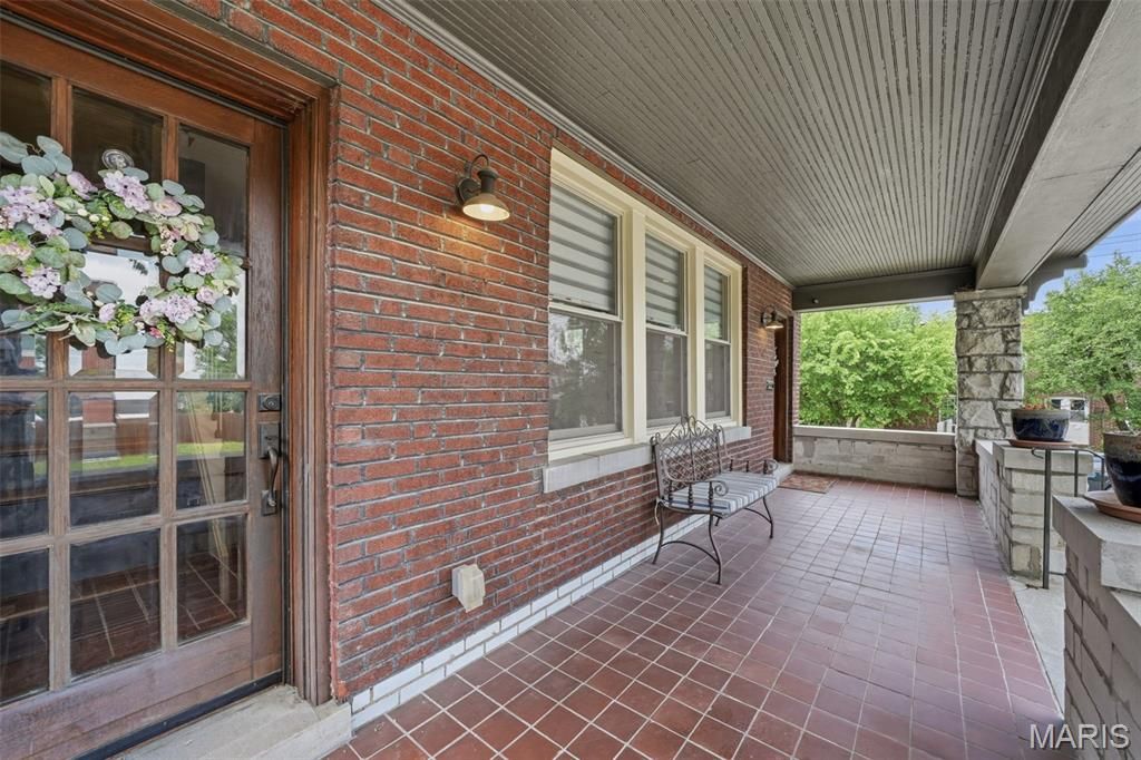 Photo of 3890 McDonald Avenue, St Louis, MO 63116 (MLS # 26026169)