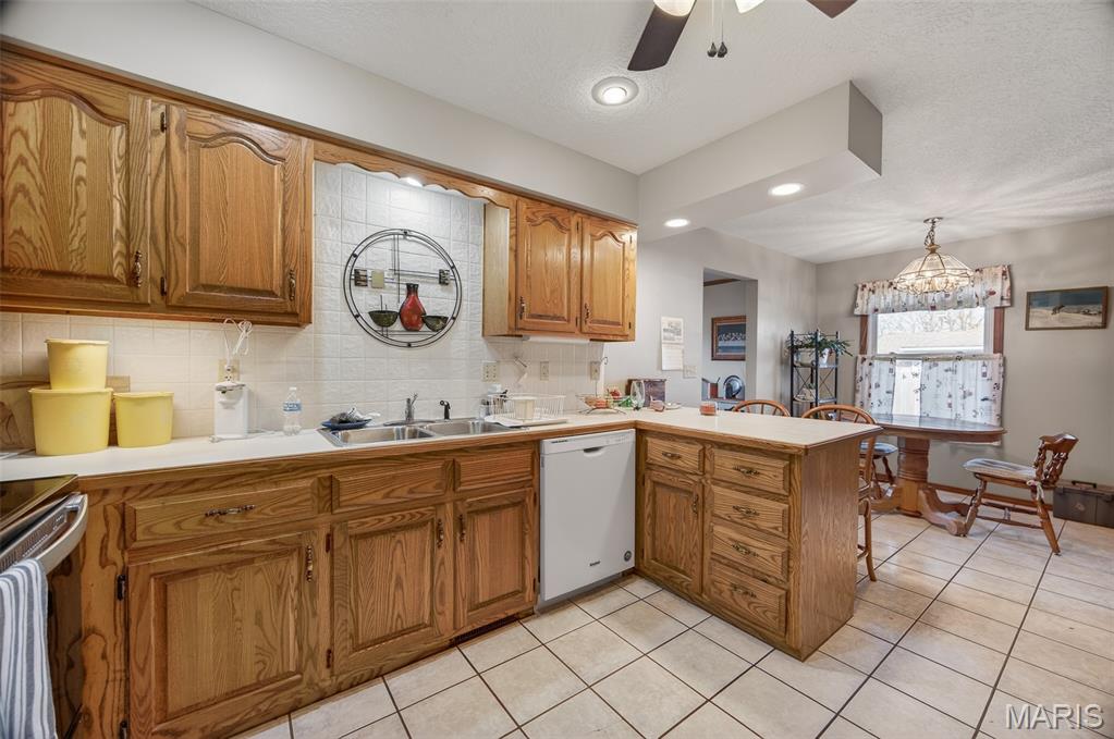 Plane View Estate - Residential