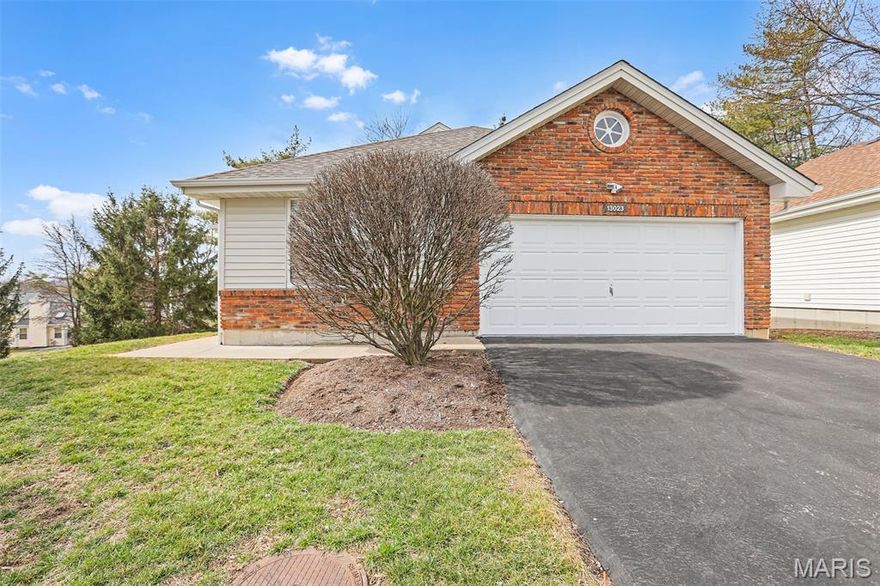 POPULAR FREE STANDING RANCH VILLA ON CULDESAC! Comfortable Living on One Level w/Spacious Vaulted Ceilings...BRAND NEW CARPET...FRESH NEW NEUTRAL PAINT.....SIX PANEL DOORS,OPEN FLOOR PLAN...VAULTED GREAT RM W/FIREPLACE OPEN TO VAULTED DINING ROOM & VAULTED KITCHEN w/Smooth Surface Range, Built-in Microwave,Extra Cabinets & Counterspace...MAIN FLOOR LAUNDRY...Sliding Door Opens to Large Deck...2 Bedrooms PLUS an Office/Study w/Built-in Bookcases....2 Full Baths...Vaulted Master Suite w/Double closets inc walk-in & Vaulted Large Full Bath. 2 Car Attached Garage...Full Basement w/ Walkout...Well Kept Home & Community w/Pool (walk to pool)! Great Location-Close to Creve Coeur Park, minutes to major highways, shopping & more! Parkway Schools! Nice Street Appeal w/Brick & Low Maintenance Vinyl Siding. This Villa is a PUD (Planned Unit Development).  Windsor Park HOA is 325/monthly and the Master HOA for Polo Run is $950/year (includes pool and tennis).