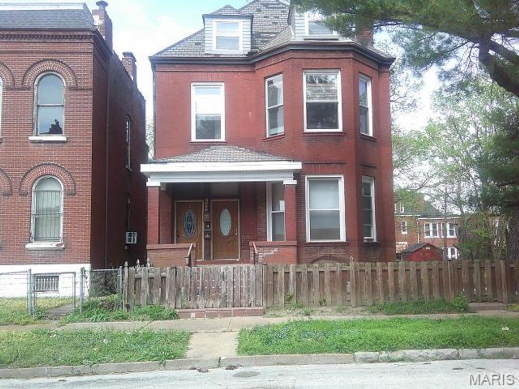 Photo of 3237 Barrett Street, St Louis, MO 63107 (MLS # 26021930)