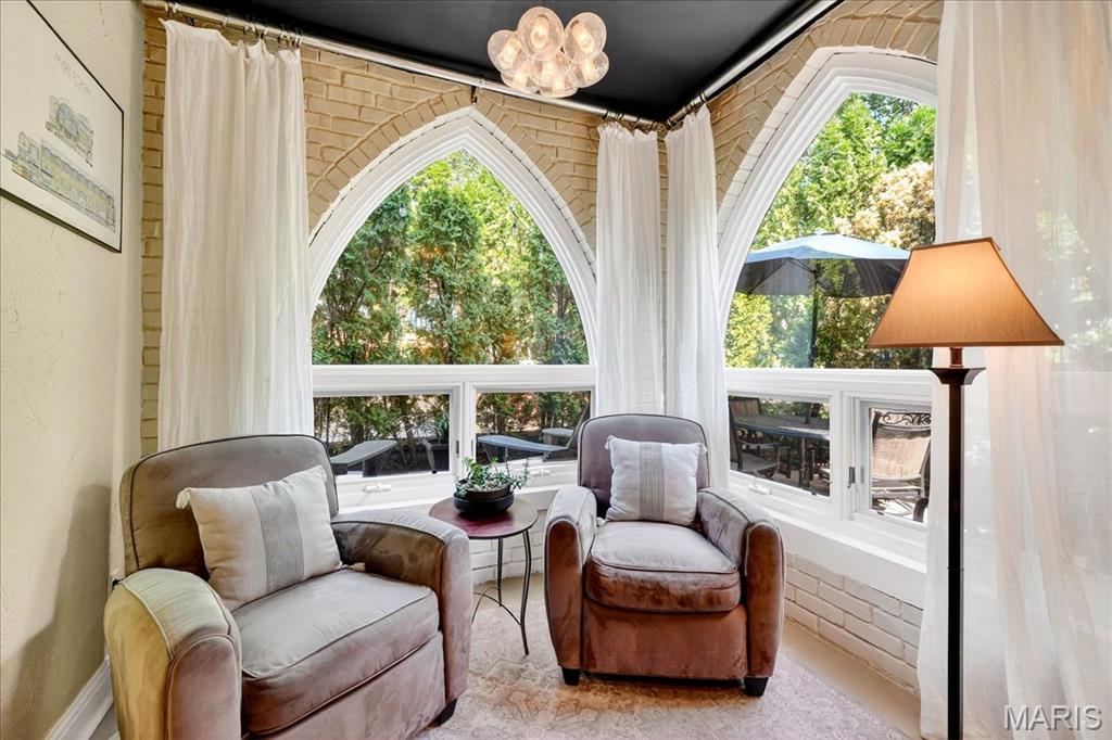 Cromridge Condo - Residential