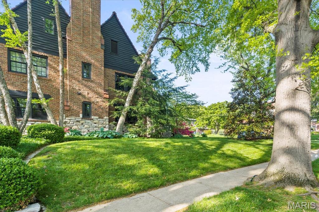 Cromridge Condo - Residential