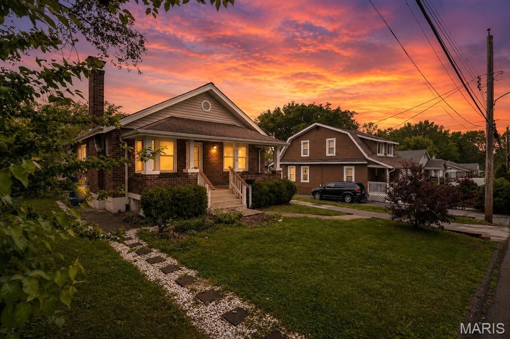 Photo of 2413 Leslie Avenue, Overland, MO 63114 (MLS # 26026741)