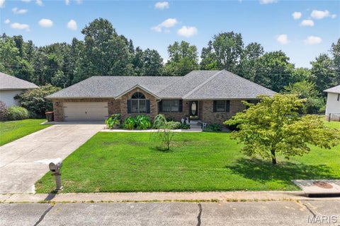 Photo of 800 Rosewood Drive, Lebanon, MO 65536 (MLS # 26052635)