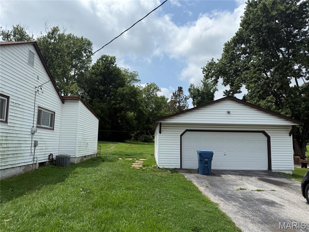 19 Shumate Avenue