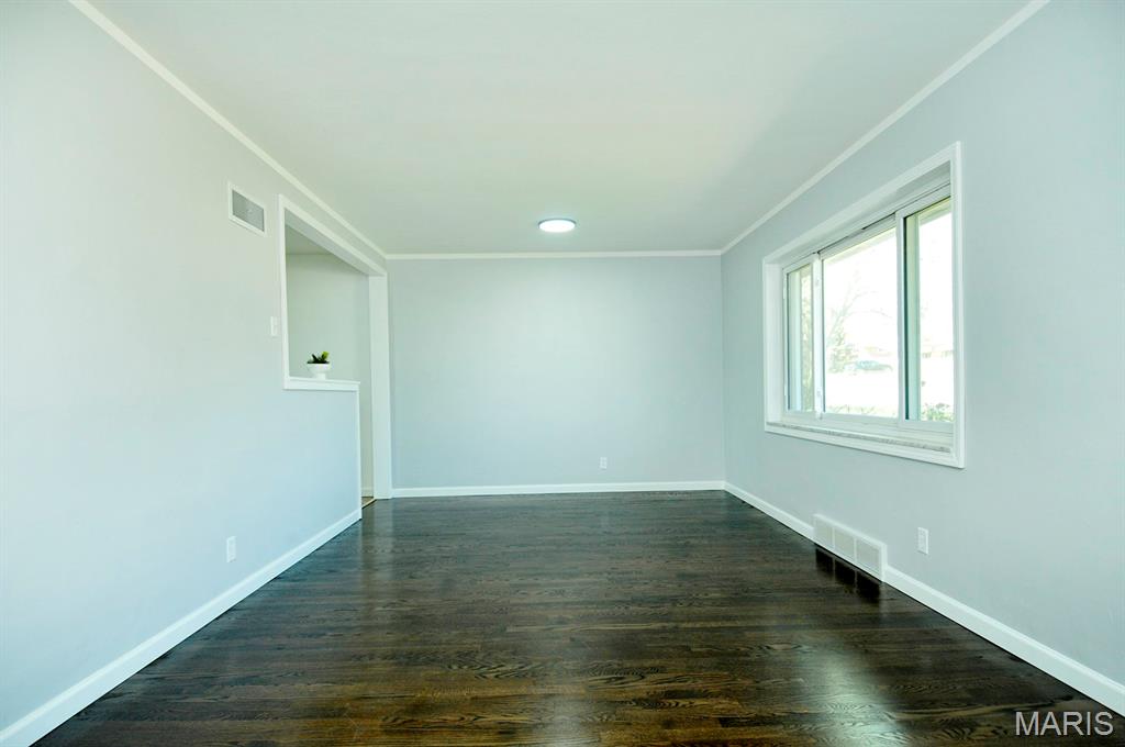 Saxon Manor 1 - Residential