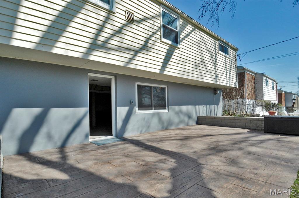 Saxon Manor 1 - Residential