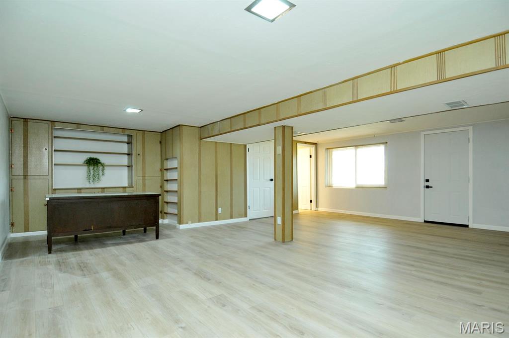 Saxon Manor 1 - Residential