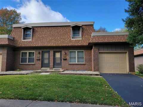 11829 Sologne Court Maryland Heights MO 63043