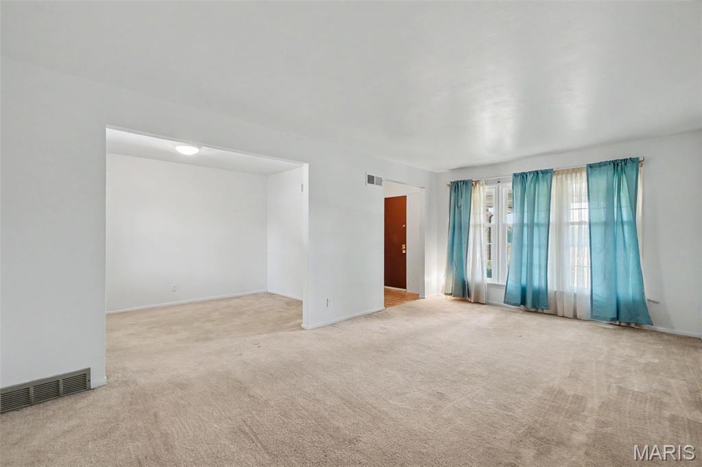 Photo of 2025 Derhake Road, Florissant, MO 63033 (MLS # 26057536)