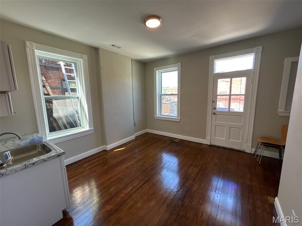 St Louis Commons Add - Commercial Sale
