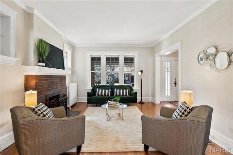 Tiny photo for 10 Lawn Place, St Louis, MO 63110 (MLS # 26004067)