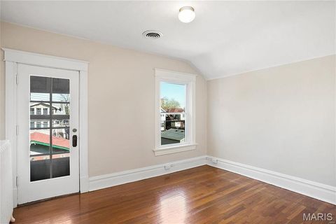 Tiny photo for 10 Lawn Place, St Louis, MO 63110 (MLS # 26004067)