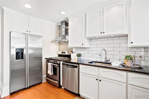 Tiny photo for 10 Lawn Place, St Louis, MO 63110 (MLS # 26004067)