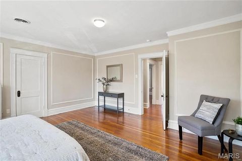 Tiny photo for 10 Lawn Place, St Louis, MO 63110 (MLS # 26004067)