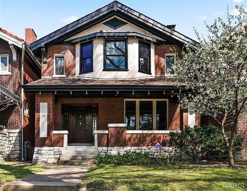 Tiny photo for 10 Lawn Place, St Louis, MO 63110 (MLS # 26004067)