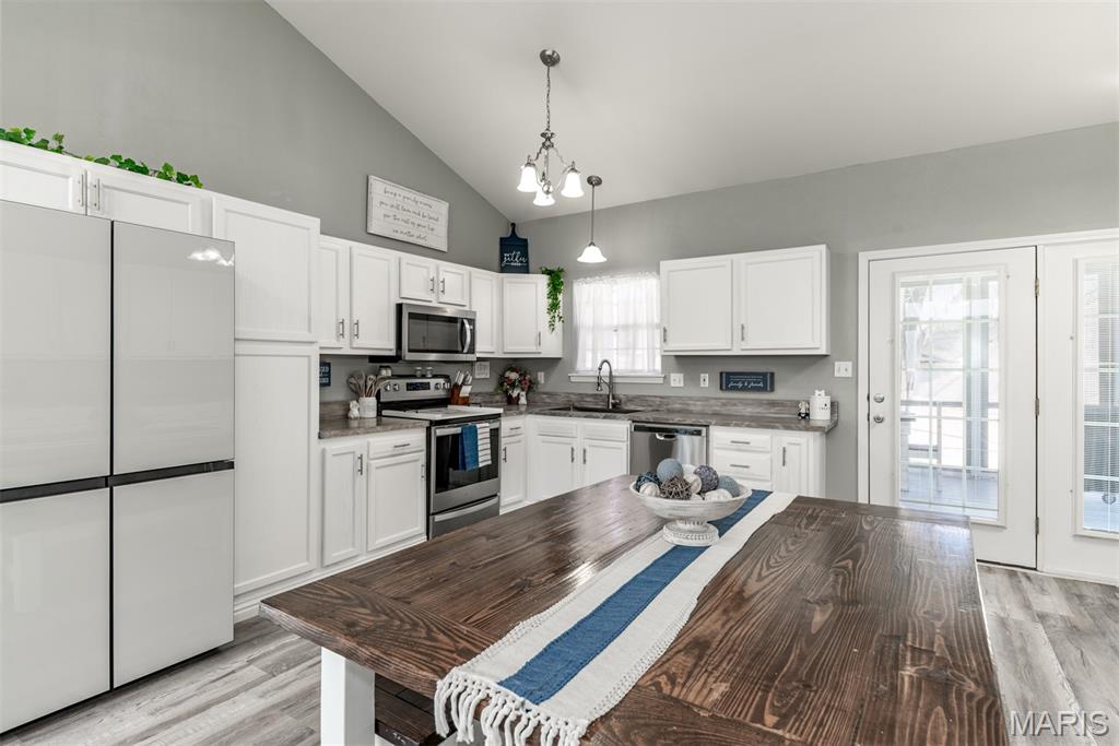 Williamsburg Ph 06 - Residential