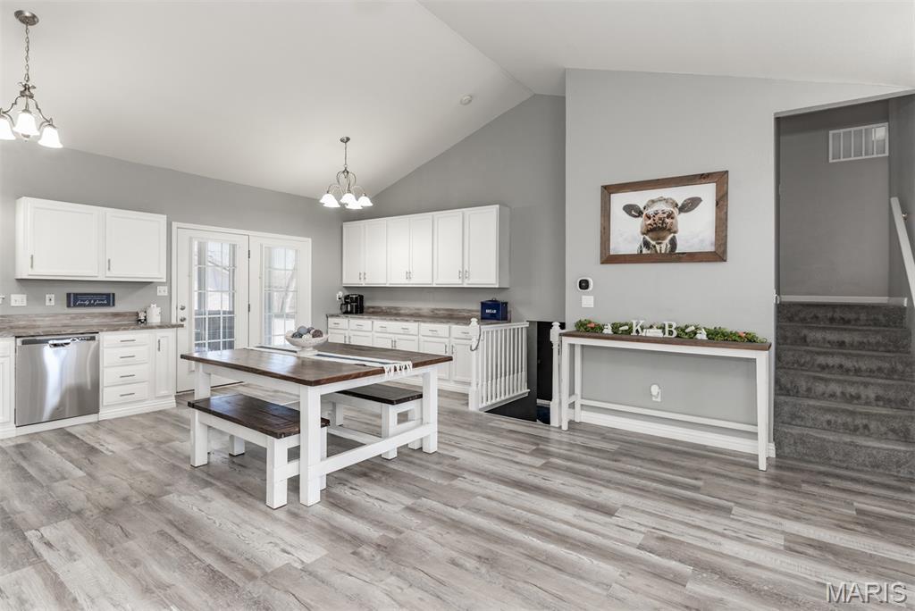 Williamsburg Ph 06 - Residential