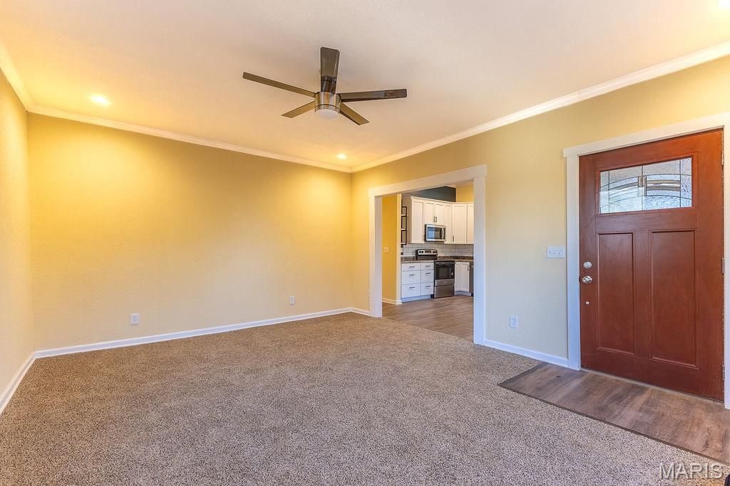 Photo of 916 Nooney, Poplar Bluff, MO 63901 (MLS # 26003469)