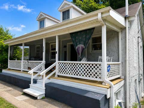 Photo of 620 Maryland Street, Louisiana, MO 63353 (MLS # 26040337)