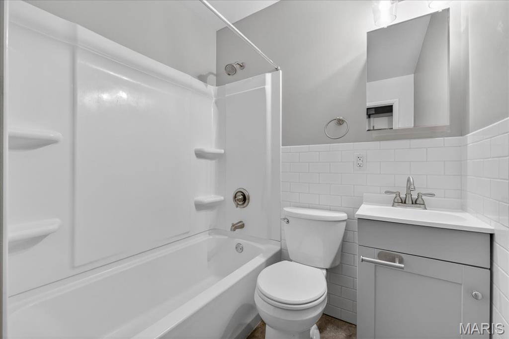 City/St Charles - Residential Lease