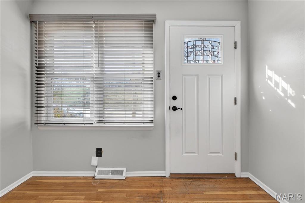 City/St Charles - Residential Lease