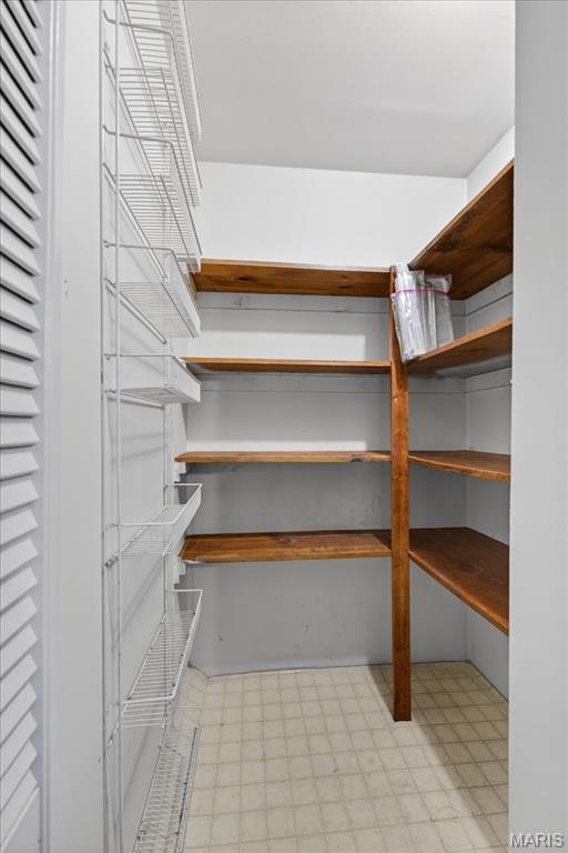 City/St Charles - Residential Lease