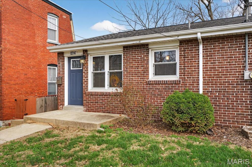 City/St Charles - Residential Lease